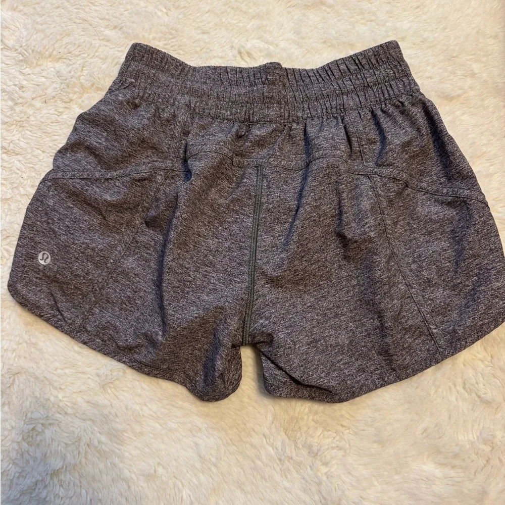 Lululemon Gray Athletic LR Shorts 4” Lined - Picture 5 of 7